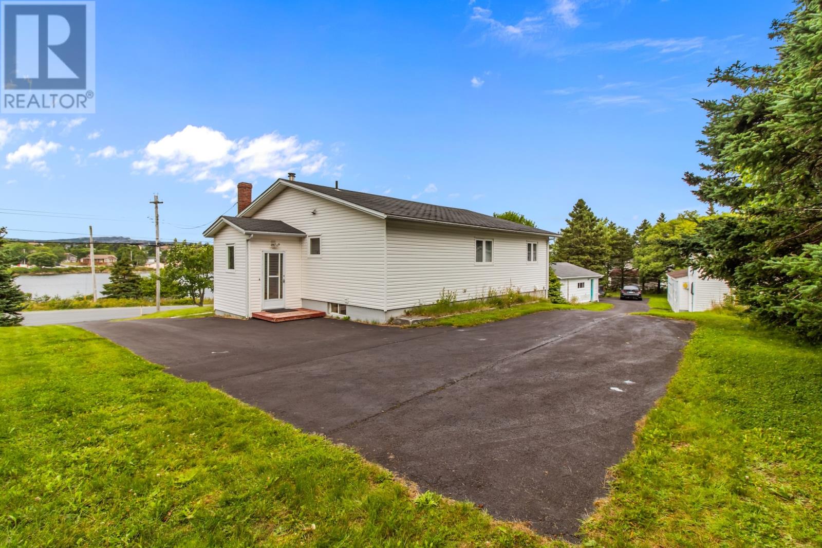 44-50 George Mercer Drive, Bay Roberts, Newfoundland & Labrador  A0A 1X0 - Photo 3 - 1302243