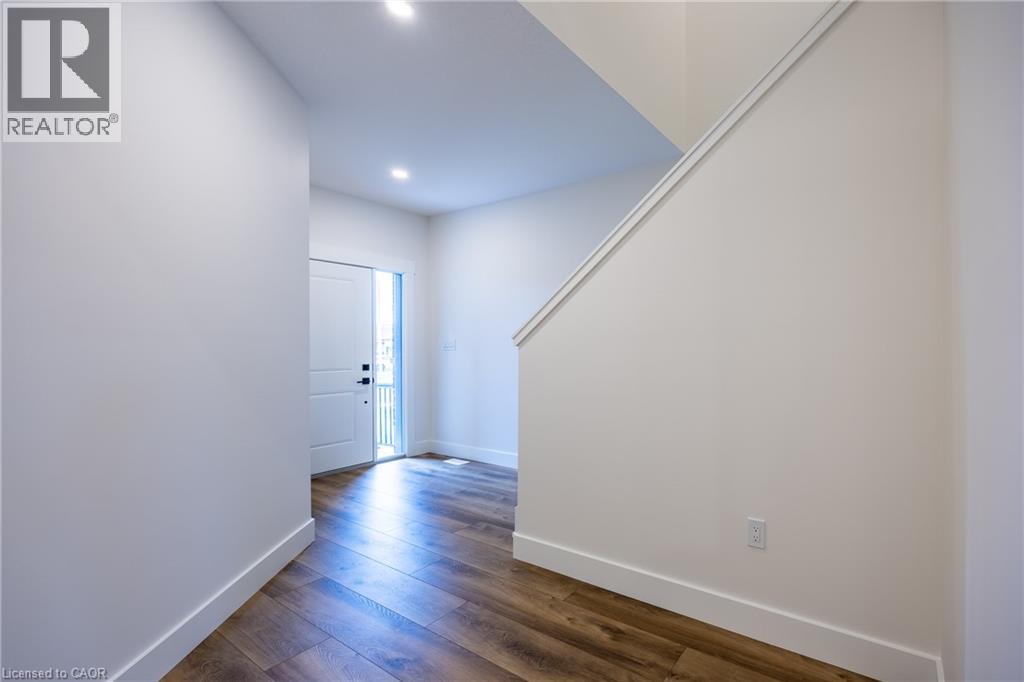 103 Amber Street, Waterford, Ontario  N0E 1Y0 - Photo 4 - 40845613