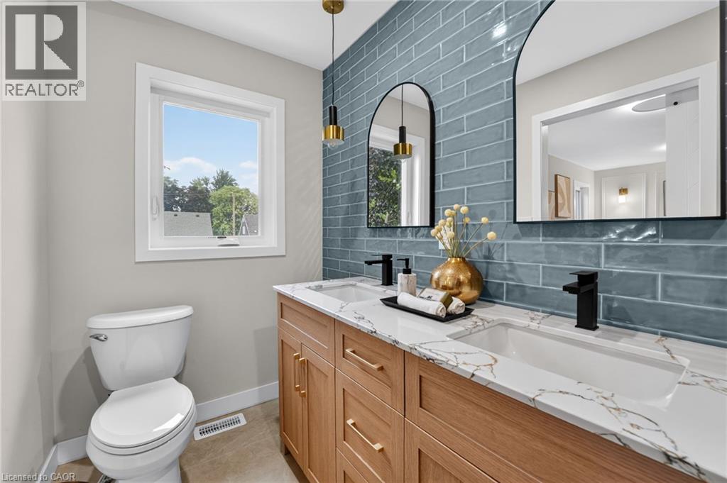 325 Queensdale Avenue E, Hamilton, Ontario  L9A 1L5 - Photo 34 - 40853246