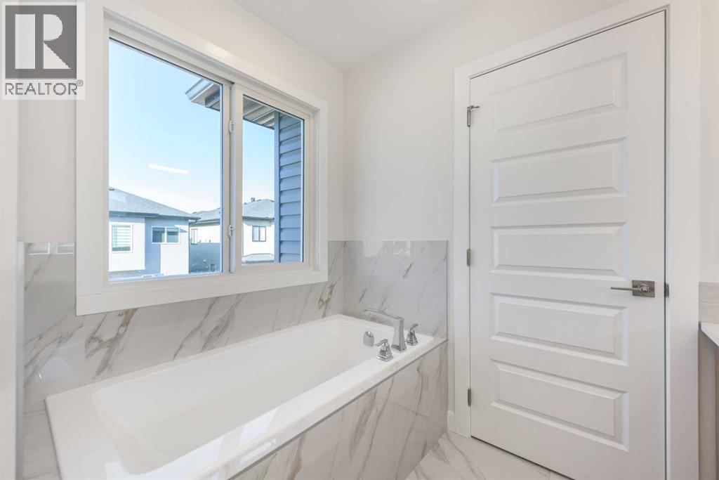 126 Sandpiper Bend, Chestermere, Alberta  T1X 2S8 - Photo 26 - A2334806