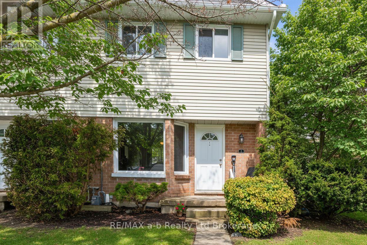 1 - 10 DUFFERIN STREET, Norwich, Ontario
