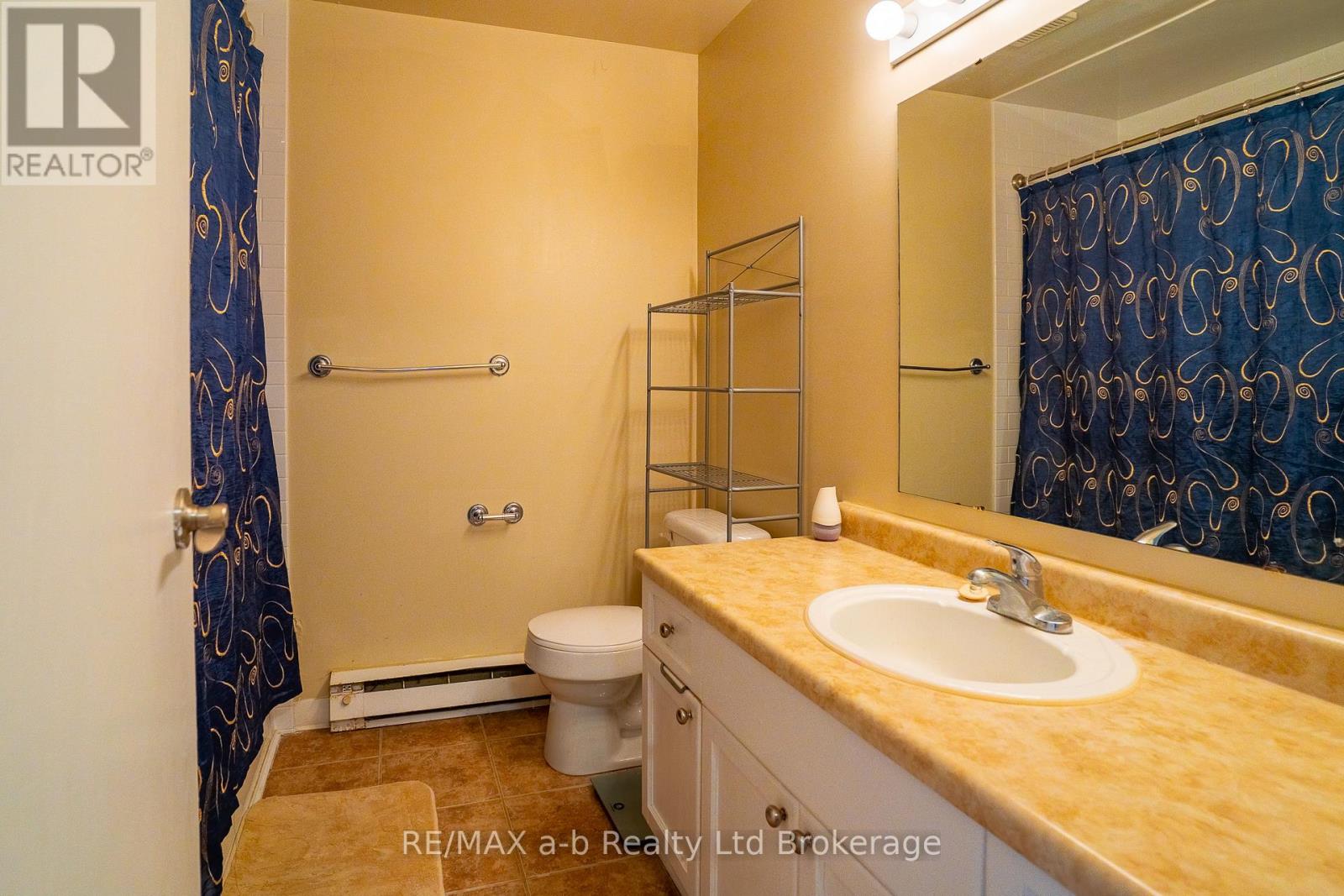 1 - 10 Dufferin Street, Norwich, Ontario  N0J 1P0 - Photo 8 - X13706526