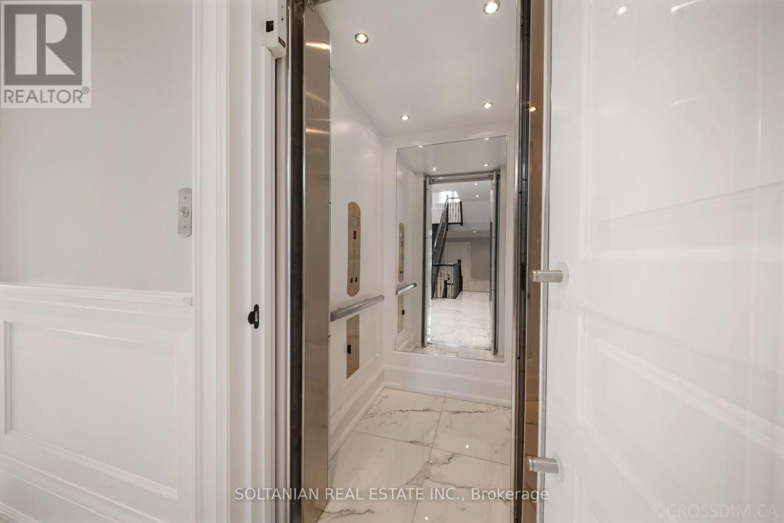 74 Yongehurst Road, Richmond Hill, Ontario  L4C 3T2 - Photo 18 - N13682994
