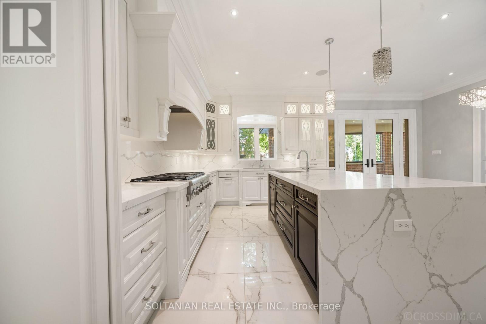74 Yongehurst Road, Richmond Hill, Ontario  L4C 3T2 - Photo 19 - N13682994