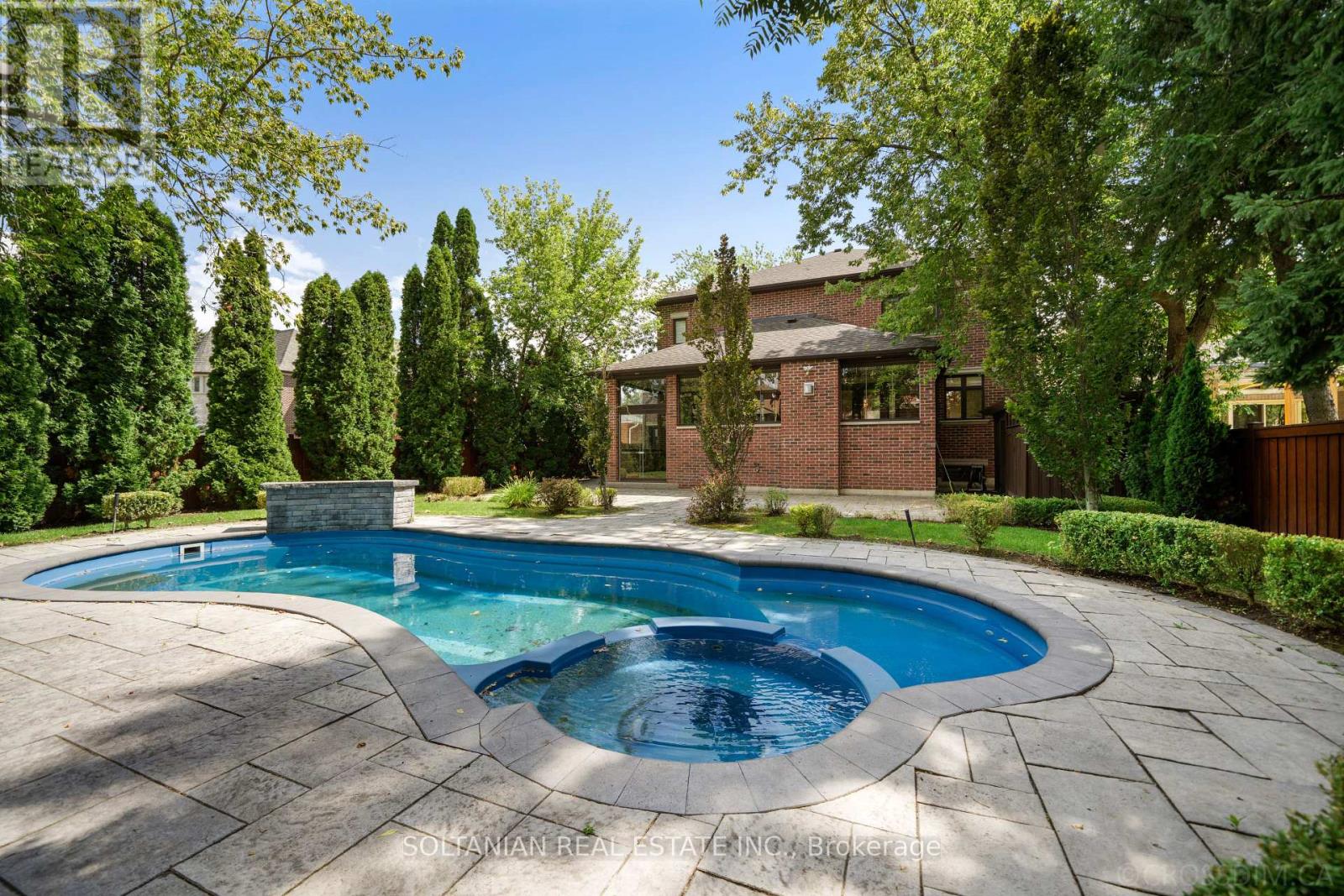 74 Yongehurst Road, Richmond Hill, Ontario  L4C 3T2 - Photo 35 - N13682994