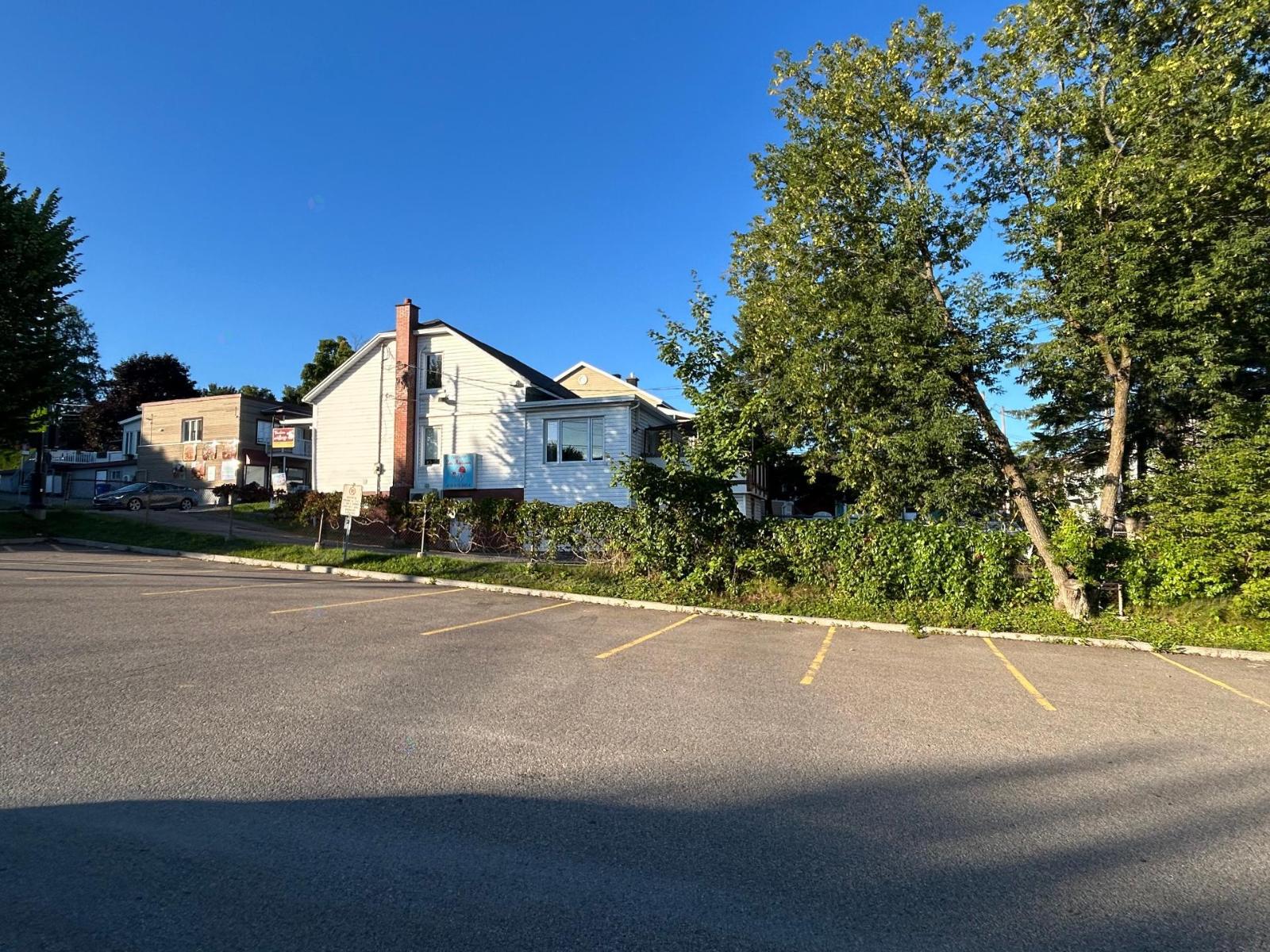465 Rue Racine Québec (La Haute-Saint-Charles) Quebec Canada G2B1G3 5