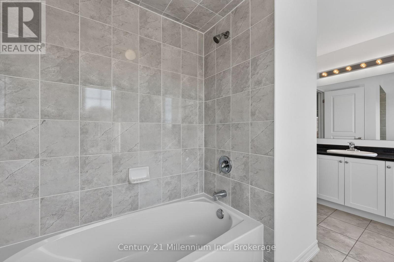 18 Marks Road, Springwater, Ontario L9X 1A8 - Photo 16 - S13706554