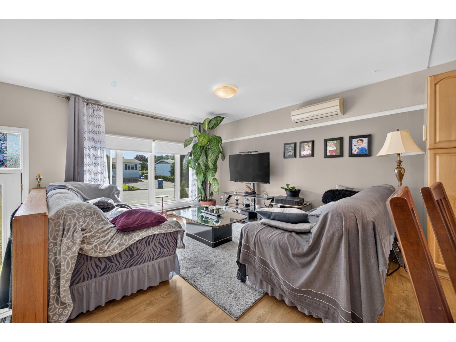 119 Rue Paradis Saint-Constant Quebec Canada J5A1J3 3