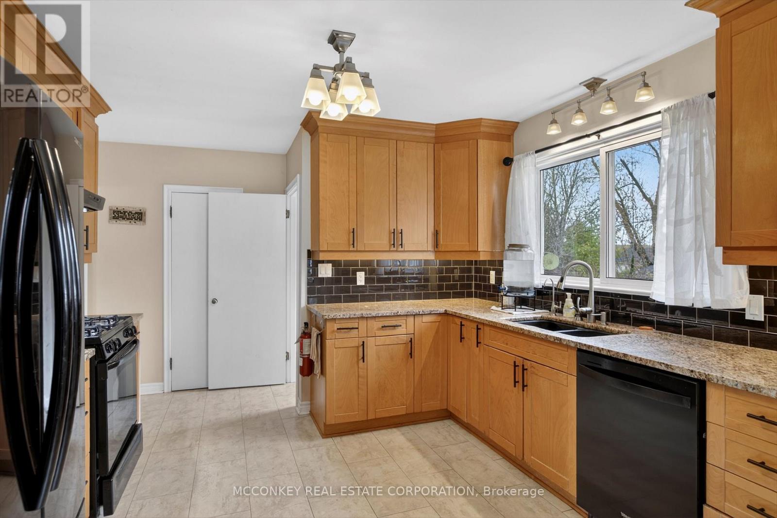 834 Crowley Crescent, Peterborough, Ontario  K9J 6P7 - Photo 7 - X13706546