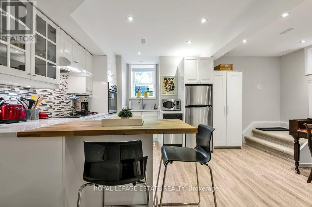 Lower - 17 Birdsall Avenue, Toronto, Ontario M4R 2B7 - Photo 14 - C13706462
