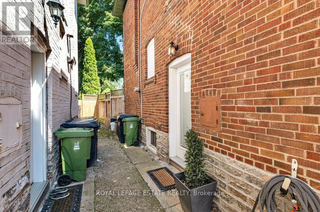 Lower - 17 Birdsall Avenue, Toronto, Ontario M4R 2B7 - Photo 30 - C13706462