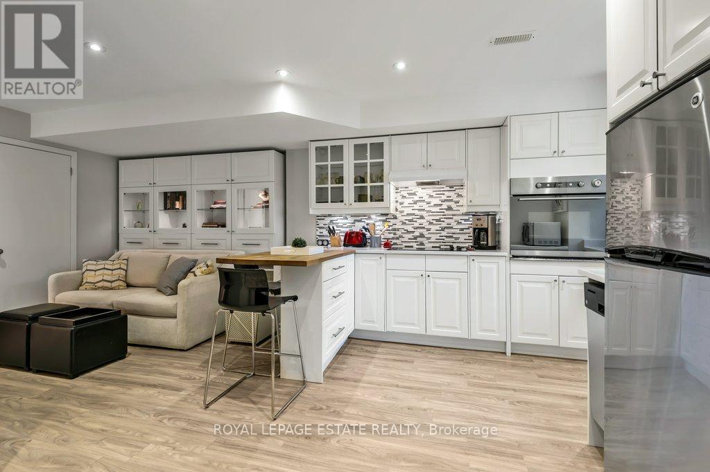 Lower - 17 Birdsall Avenue, Toronto, Ontario M4R 2B7 - Photo 4 - C13706462