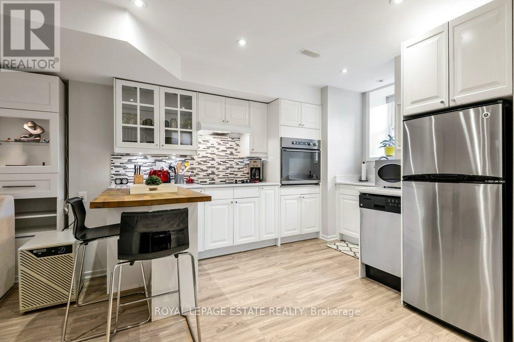 Lower - 17 Birdsall Avenue, Toronto, Ontario M4R 2B7 - Photo 5 - C13706462