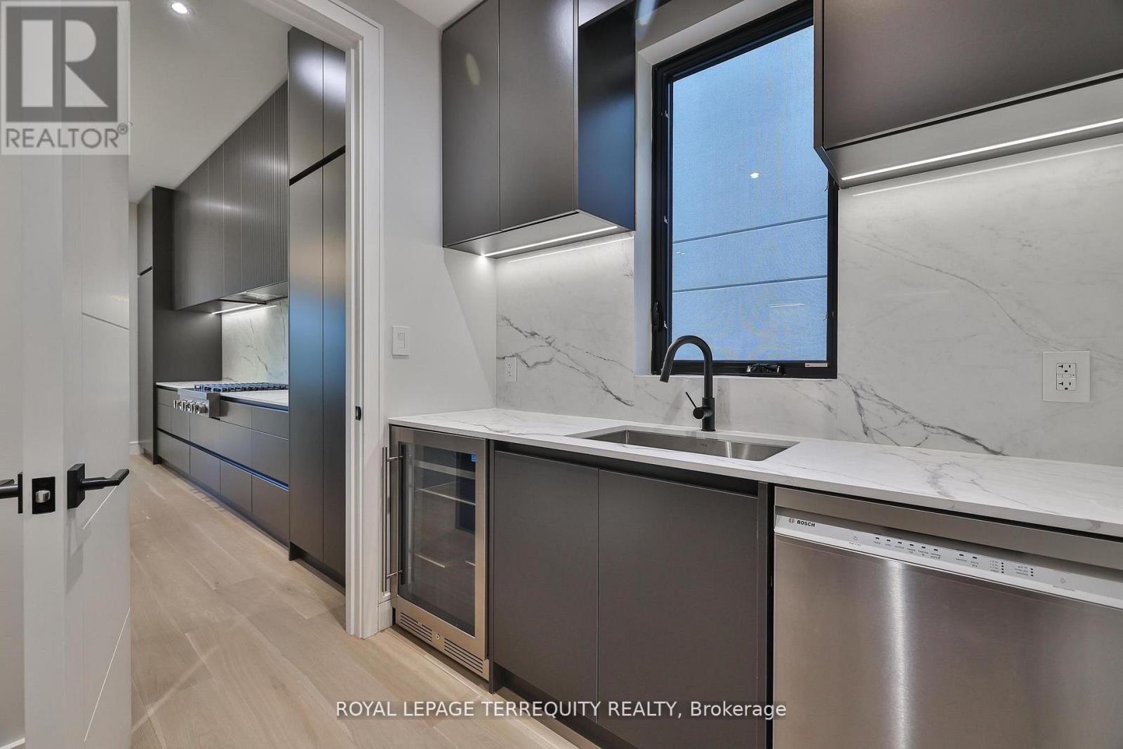 741 Woburn Avenue, Toronto, Ontario M5M 1M2 - Photo 17 - C13706566