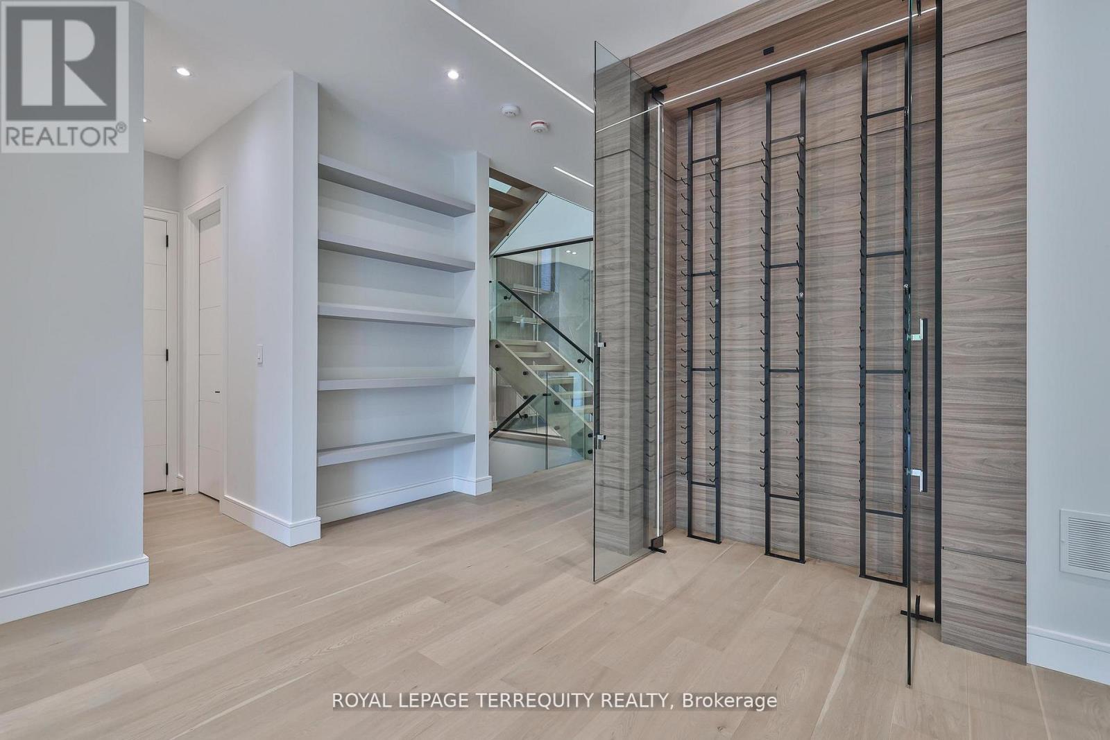 741 Woburn Avenue, Toronto, Ontario M5M 1M2 - Photo 5 - C13706566