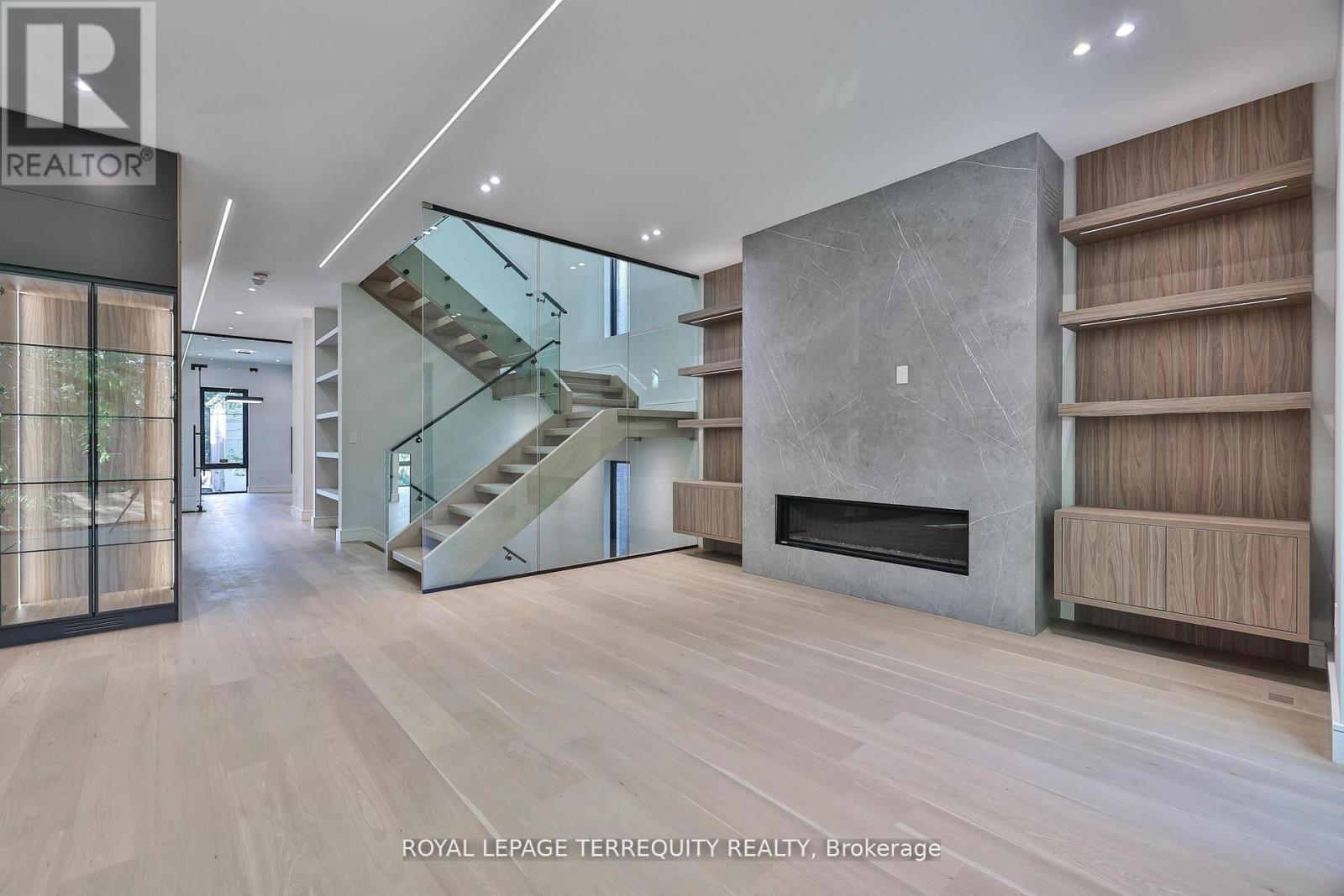 741 Woburn Avenue, Toronto, Ontario M5M 1M2 - Photo 6 - C13706566