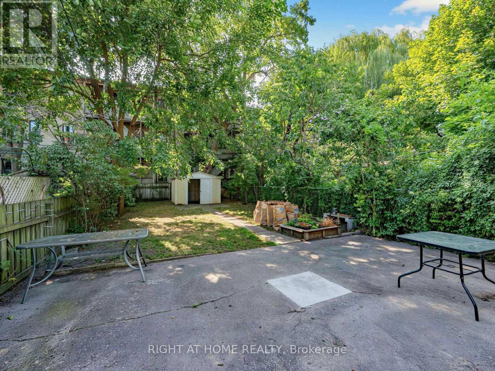 10 Havelock Street, Toronto, Ontario  M6H 3B4 - Photo 37 - C13706624