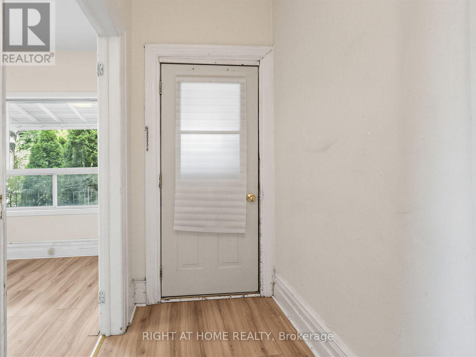 10 Havelock Street, Toronto, Ontario  M6H 3B4 - Photo 4 - C13706624