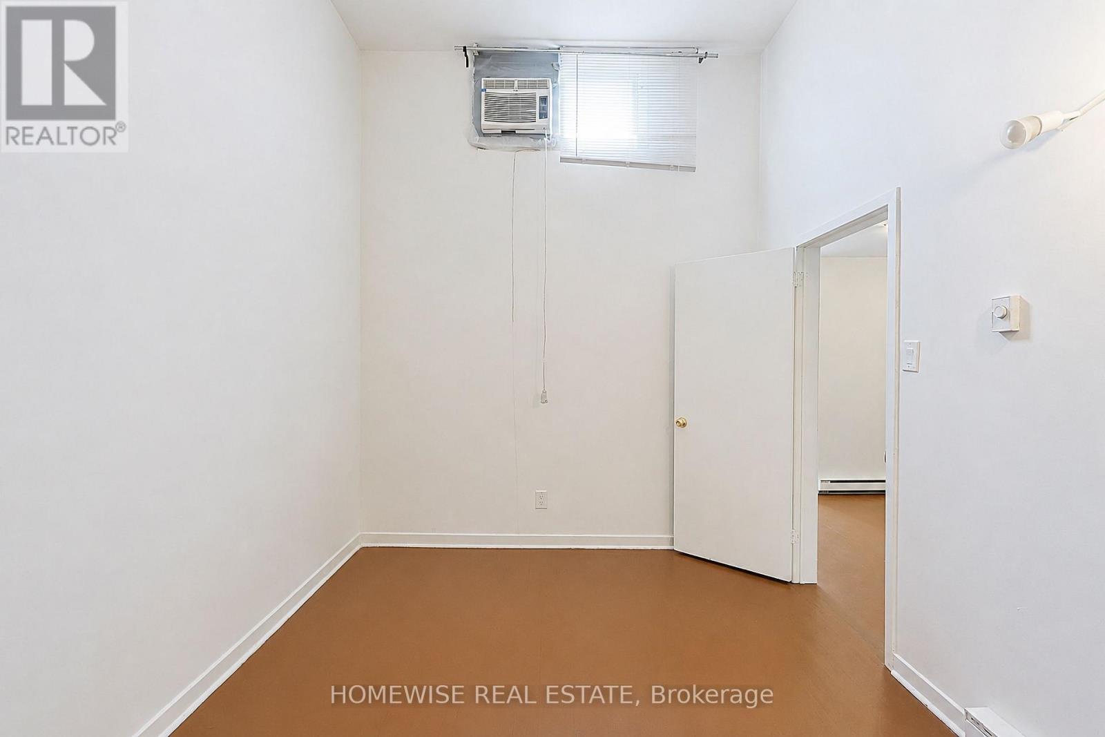 Rear - 961a Eglinton Avenue, Toronto, Ontario M6C 2C4 - Photo 26 - C13706646