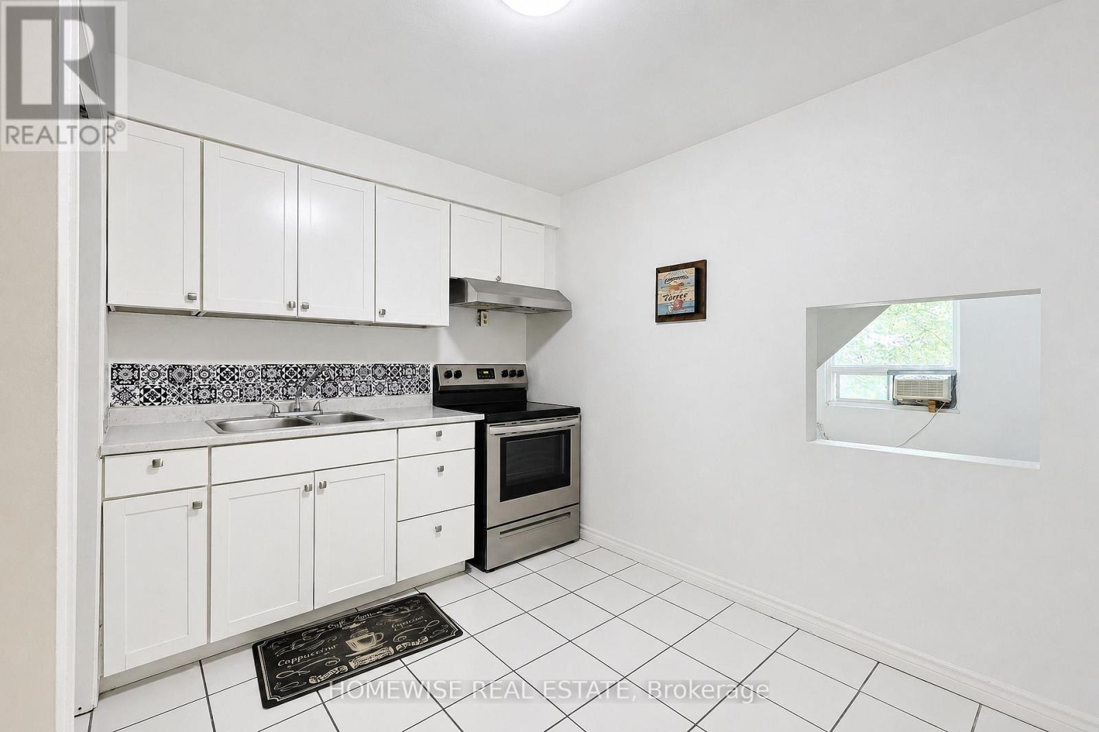 Rear - 961a Eglinton Avenue, Toronto, Ontario M6C 2C4 - Photo 5 - C13706646