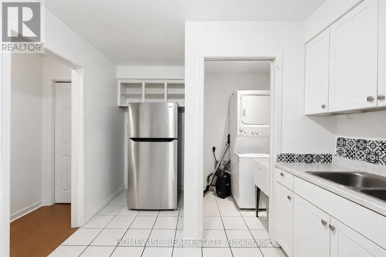 Rear - 961a Eglinton Avenue, Toronto, Ontario M6C 2C4 - Photo 7 - C13706646