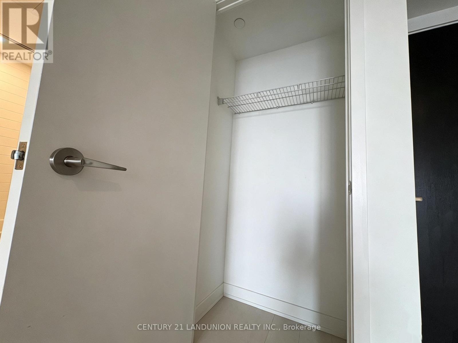 1808 - 18 Maitland Terrace, Toronto, Ontario  M4Y 0H2 - Photo 17 - C13706706