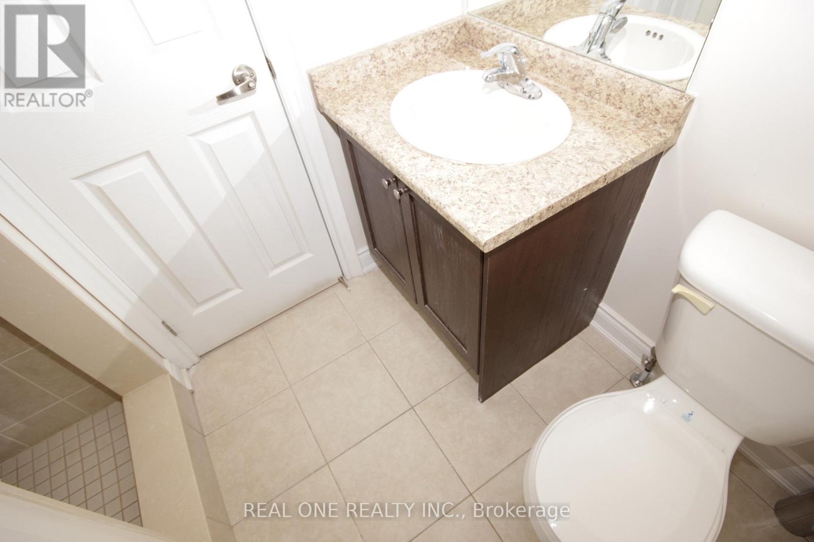 7 Slingsby Lane, Toronto, Ontario M2N 0H7 - Photo 17 - C13706712