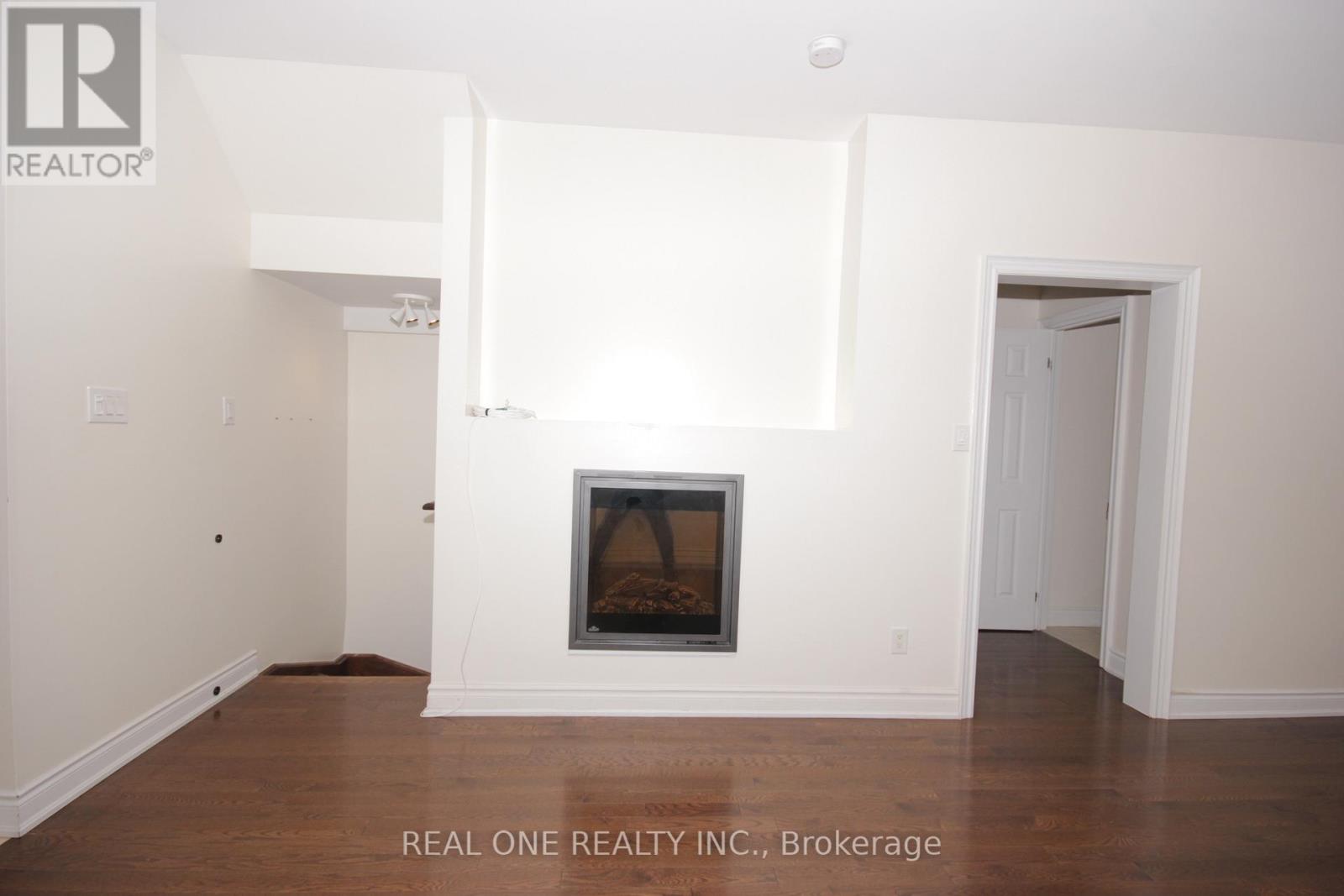 7 Slingsby Lane, Toronto, Ontario M2N 0H7 - Photo 7 - C13706712