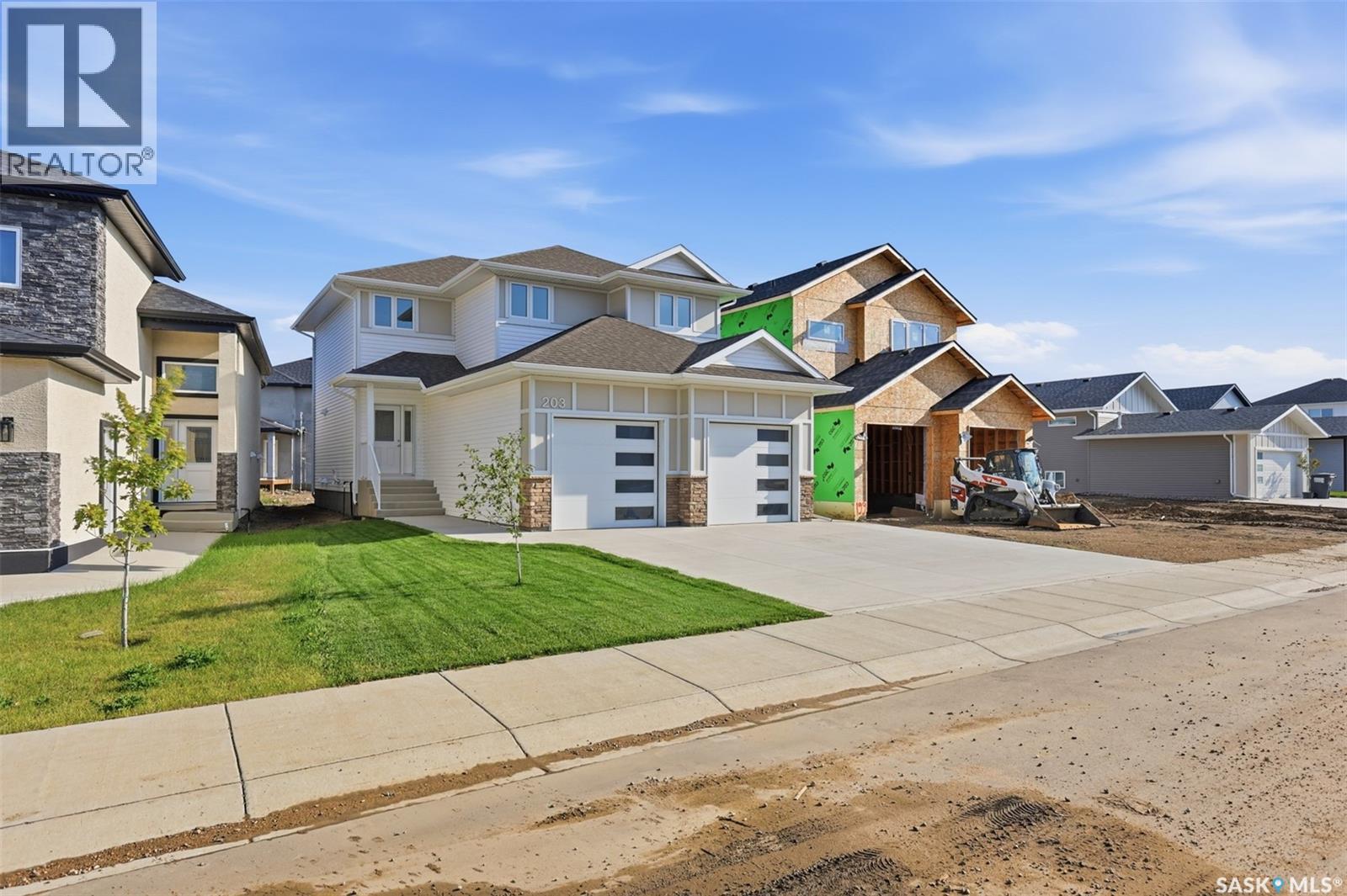 203 Sharma Lane, Saskatoon, Saskatchewan  S7W 0Y4 - Photo 2 - SK041777