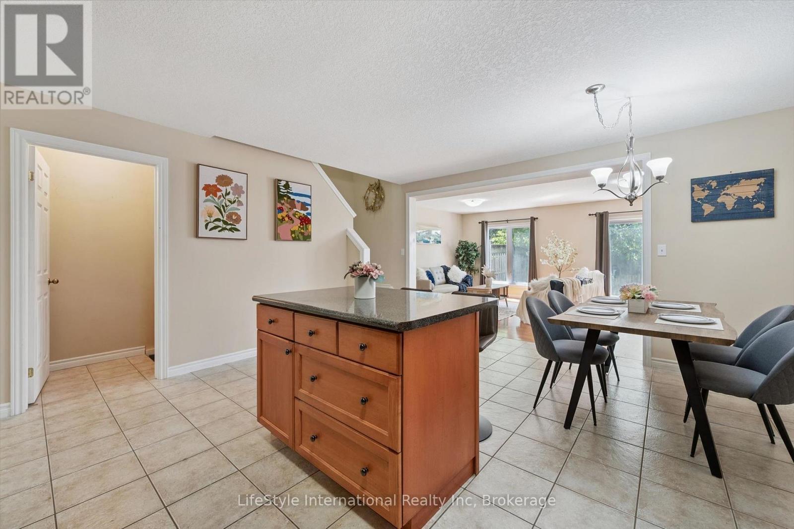 47 Hasler Crescent, Guelph (Pineridge/westminster Woods), Ontario  N1L 1A2 - Photo 16 - X13706466