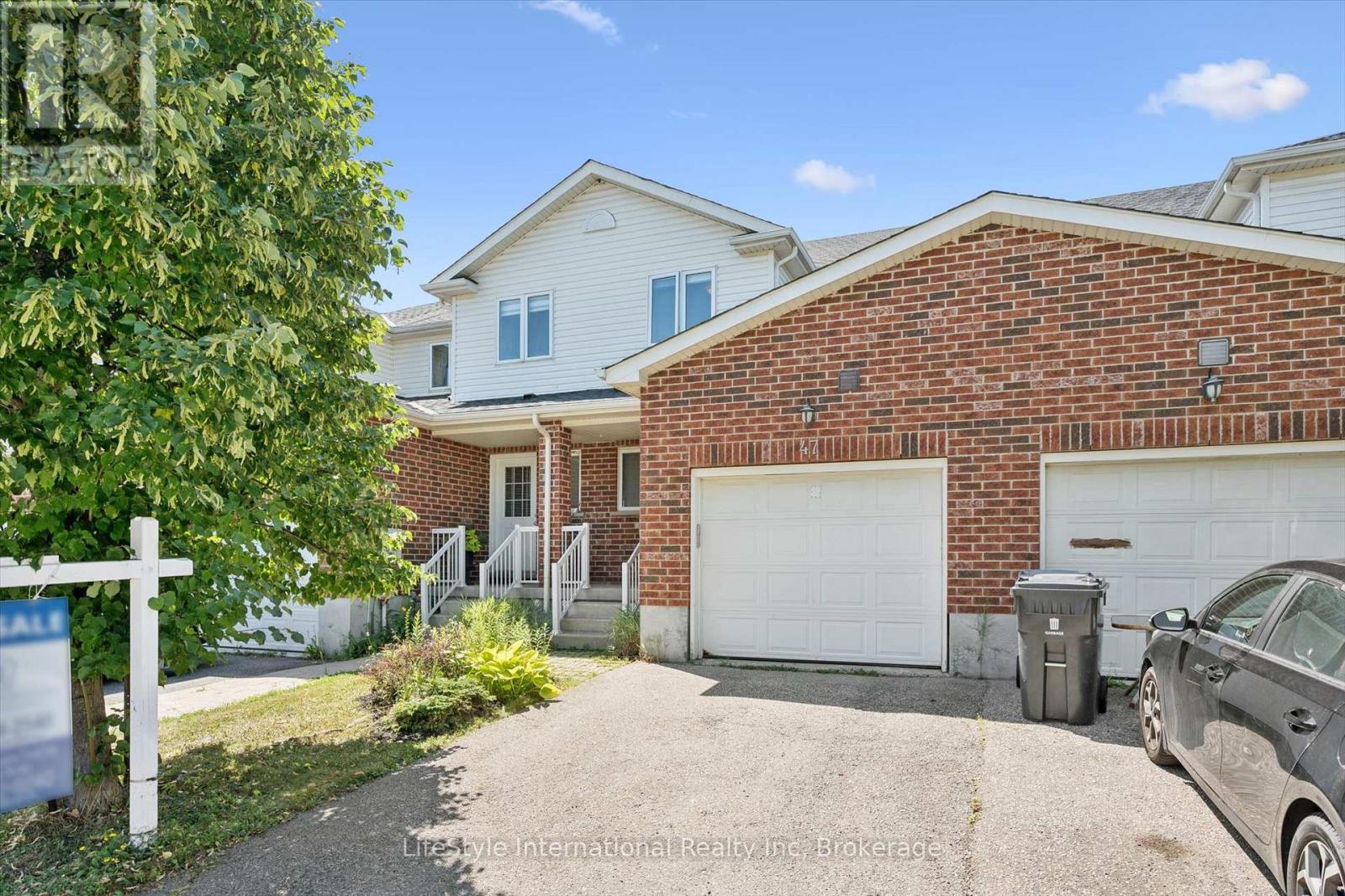 47 Hasler Crescent, Guelph (Pineridge/westminster Woods), Ontario  N1L 1A2 - Photo 2 - X13706466