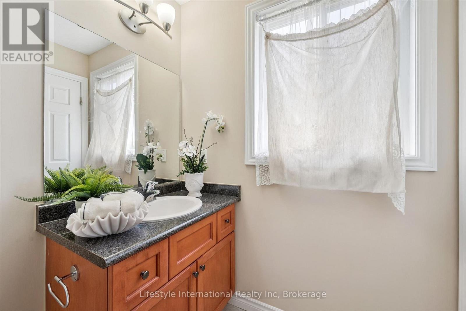 47 Hasler Crescent, Guelph (Pineridge/westminster Woods), Ontario  N1L 1A2 - Photo 32 - X13706466