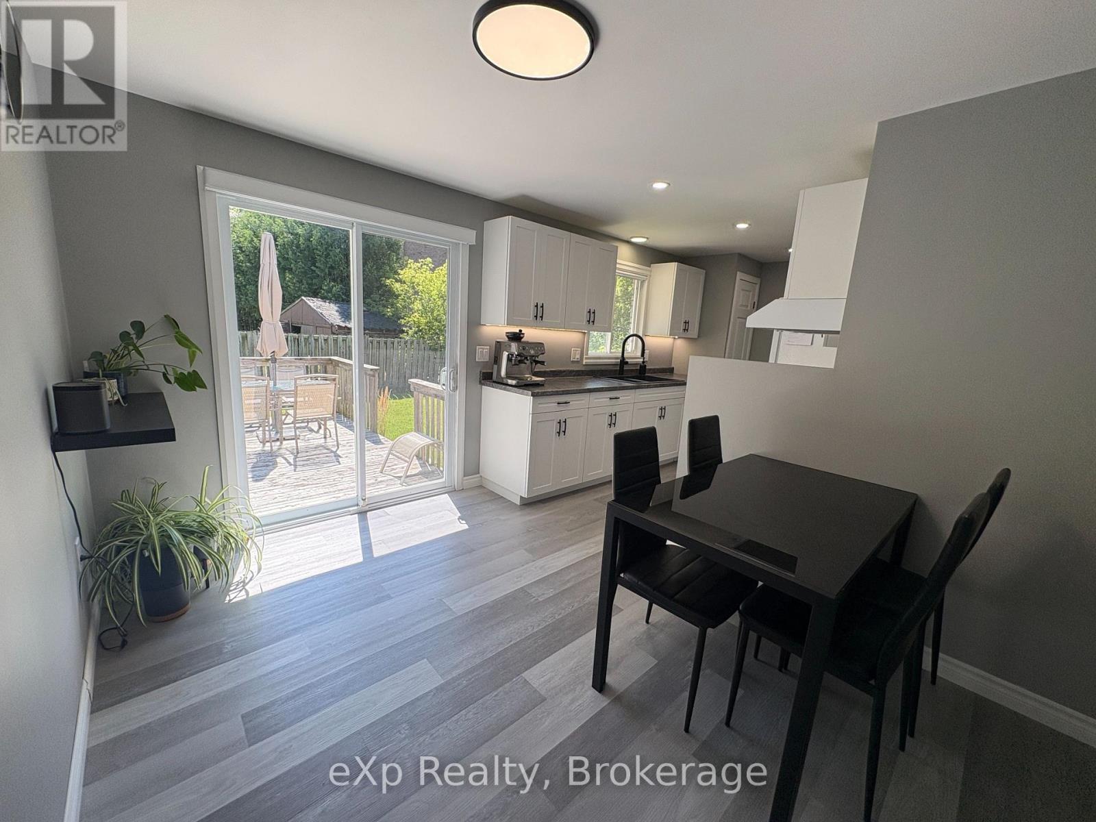 23 Valleyside Drive, Brockton, Ontario  N0G 2V0 - Photo 6 - X13706580