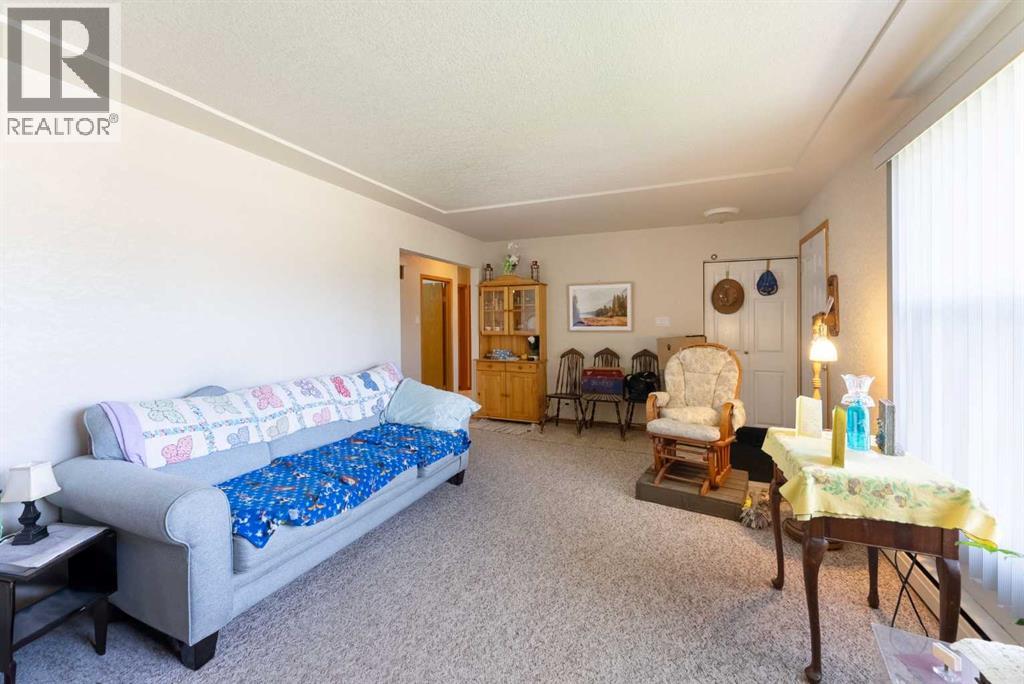1114 11 Avenue N, Lethbridge, Alberta  T1H 1M7 - Photo 7 - A2337070