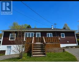<div class="price">$195,000</div> 3 Rosedale Avenue<br>Grand Falls-Windsor, Newfoundland & Labrador<br><div class='bed_bath'>4 Bed | 1 Bath</div>