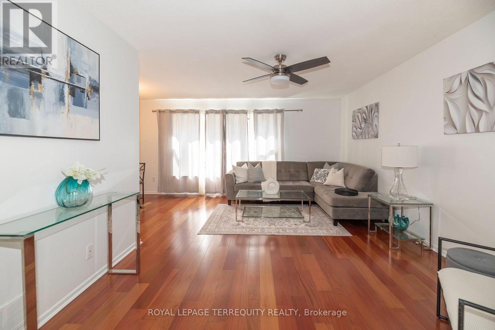 1214 Trowbridge Drive, Oshawa, Ontario L1G 7H2 - Photo 4 - E13706500