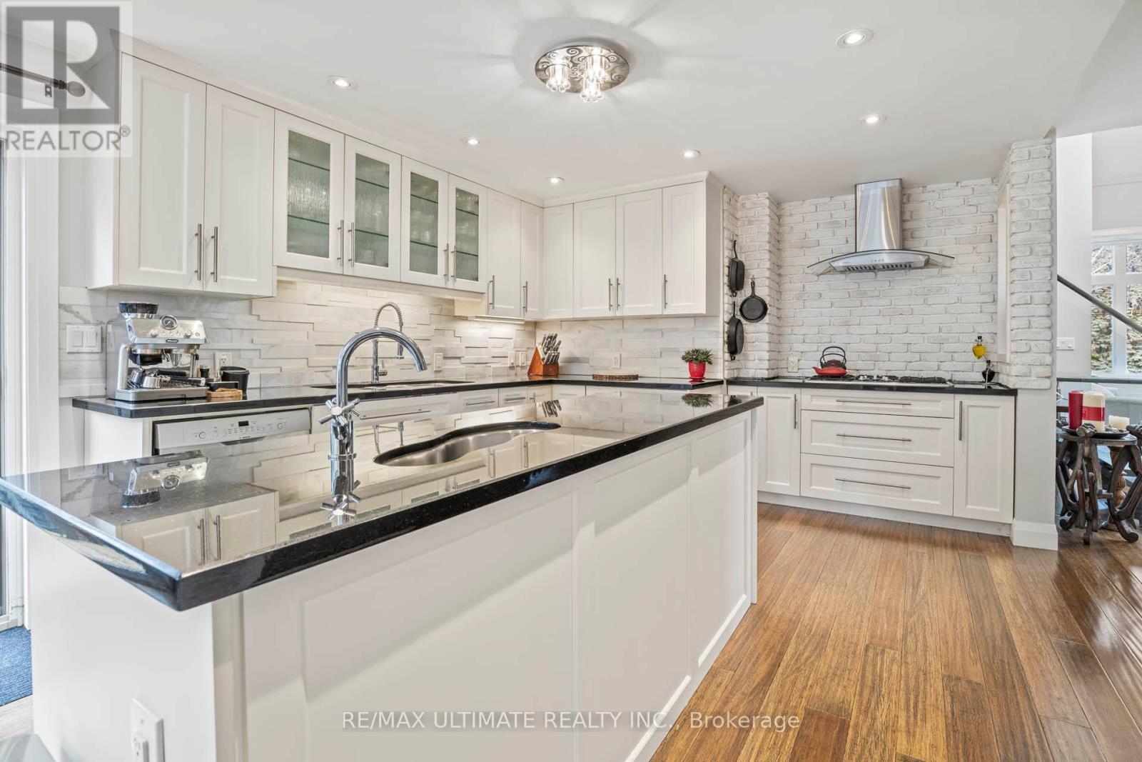 21 Brinloor Boulevard, Toronto, Ontario M1M 1L3 - Photo 7 - E13706598