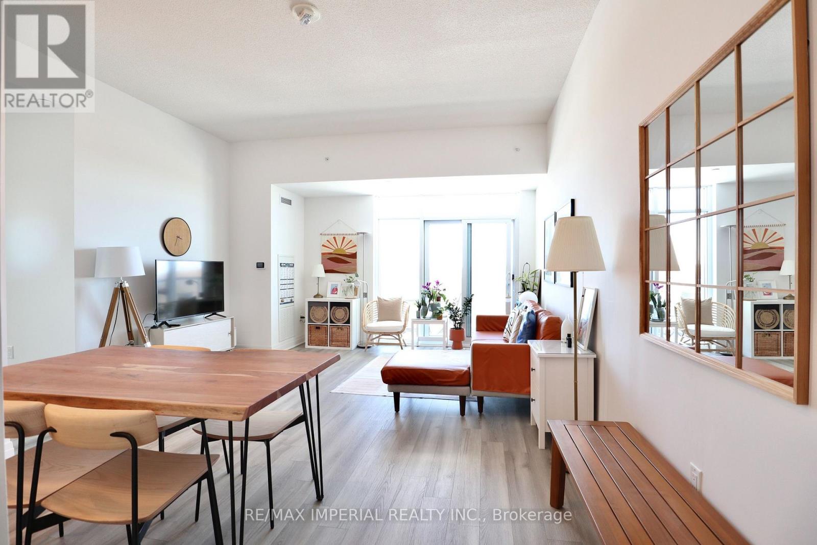 402 - 3220 SHEPPARD AVENUE E, Toronto, Ontario