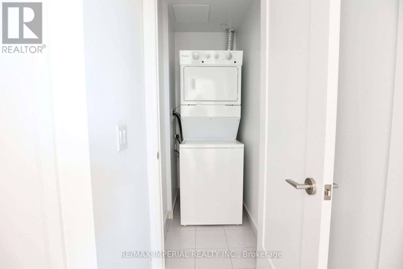 402 - 3220 Sheppard Avenue E, Toronto, Ontario M1T 0B7 - Photo 17 - E13706604