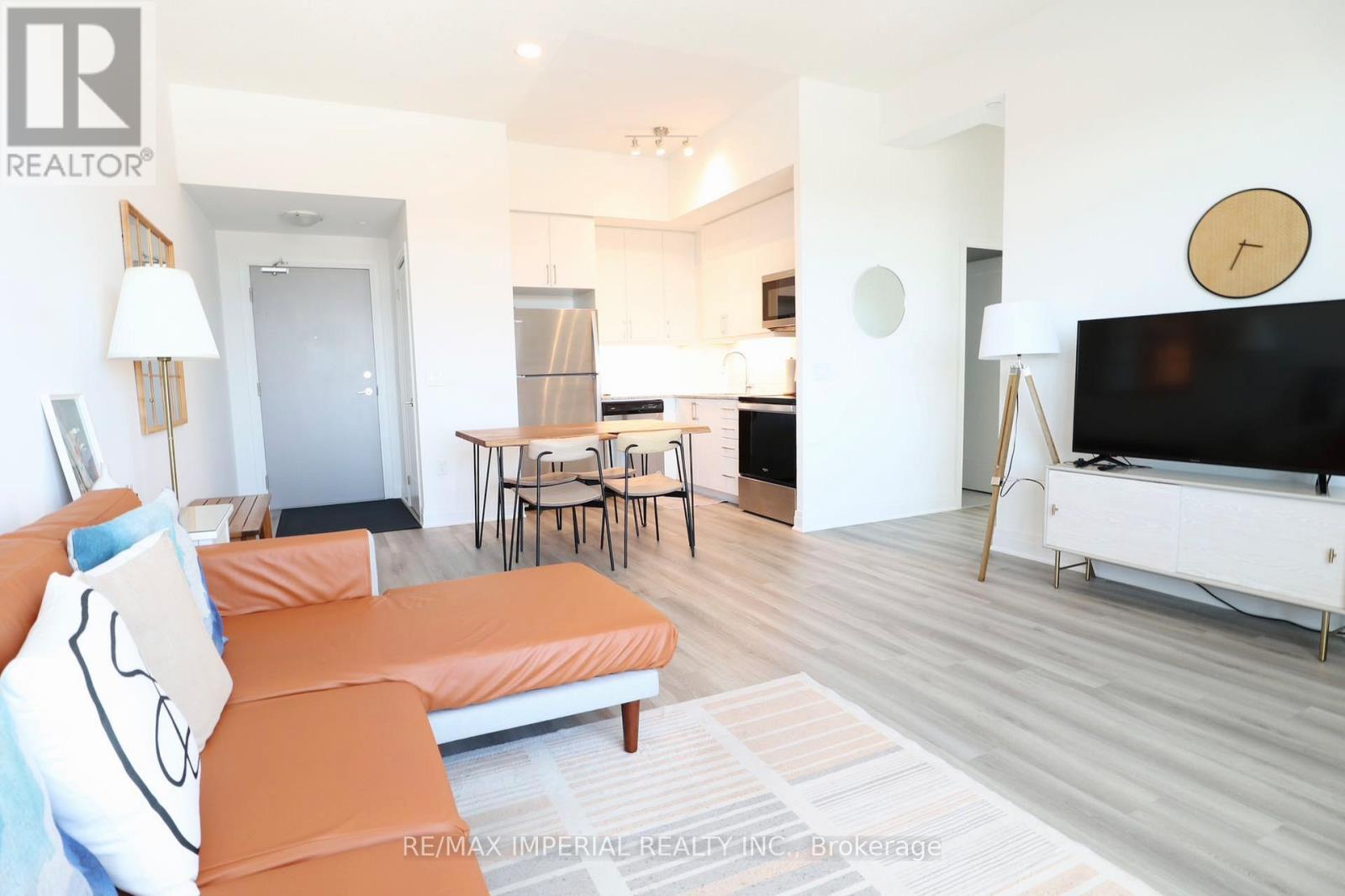 402 - 3220 Sheppard Avenue E, Toronto, Ontario M1T 0B7 - Photo 5 - E13706604