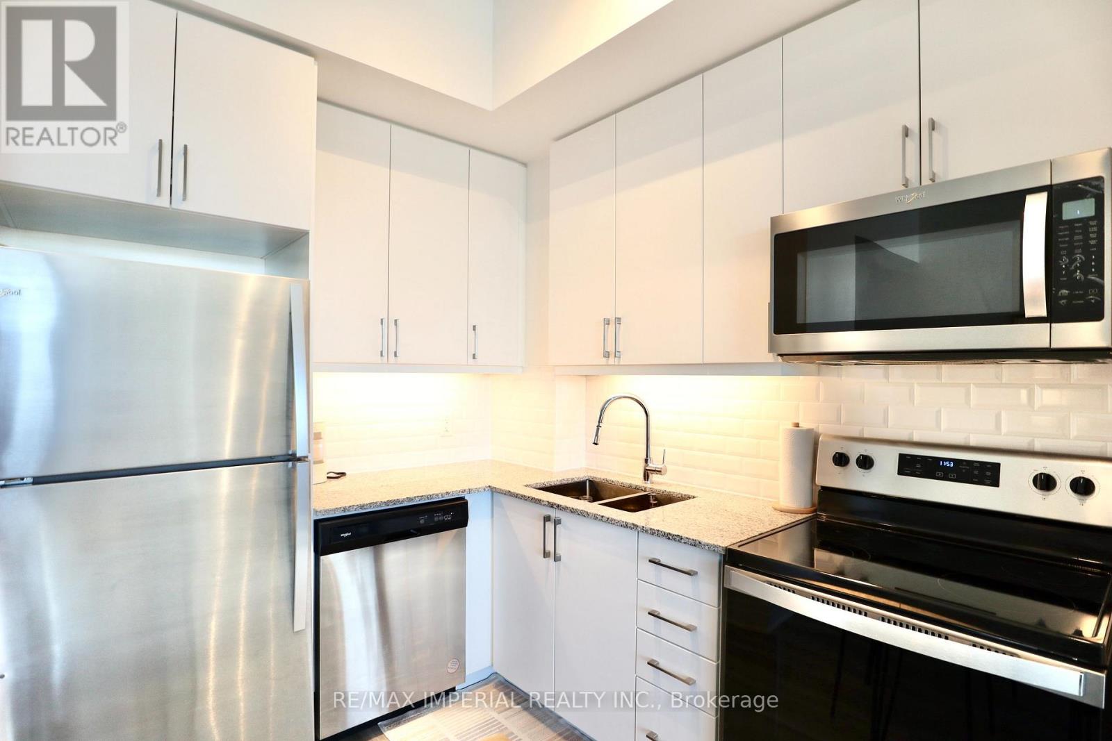 402 - 3220 Sheppard Avenue E, Toronto, Ontario M1T 0B7 - Photo 7 - E13706604