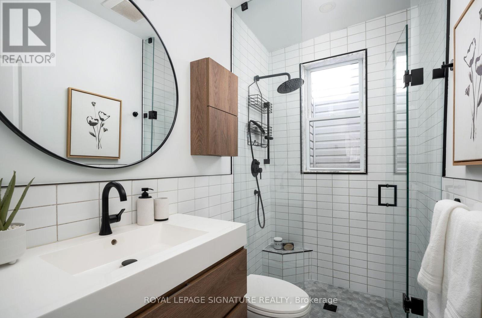 46 Corley Avenue, Toronto, Ontario M4E 1T9 - Photo 27 - E13706656