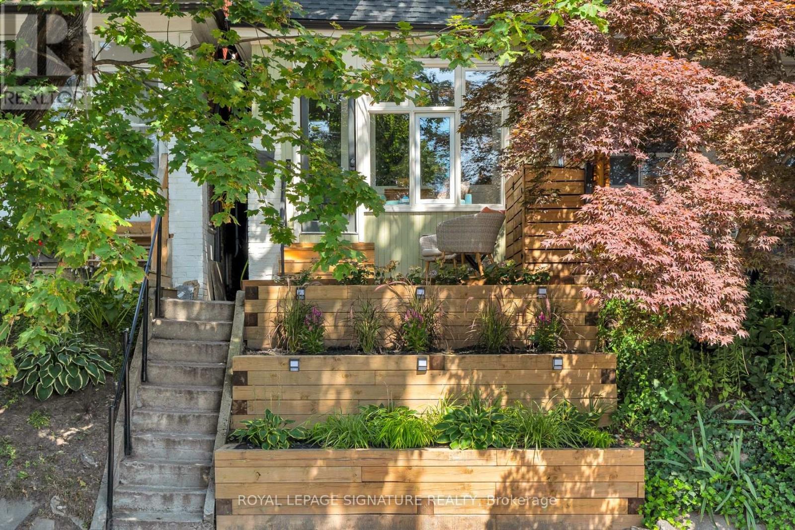 46 Corley Avenue, Toronto, Ontario M4E 1T9 - Photo 47 - E13706656