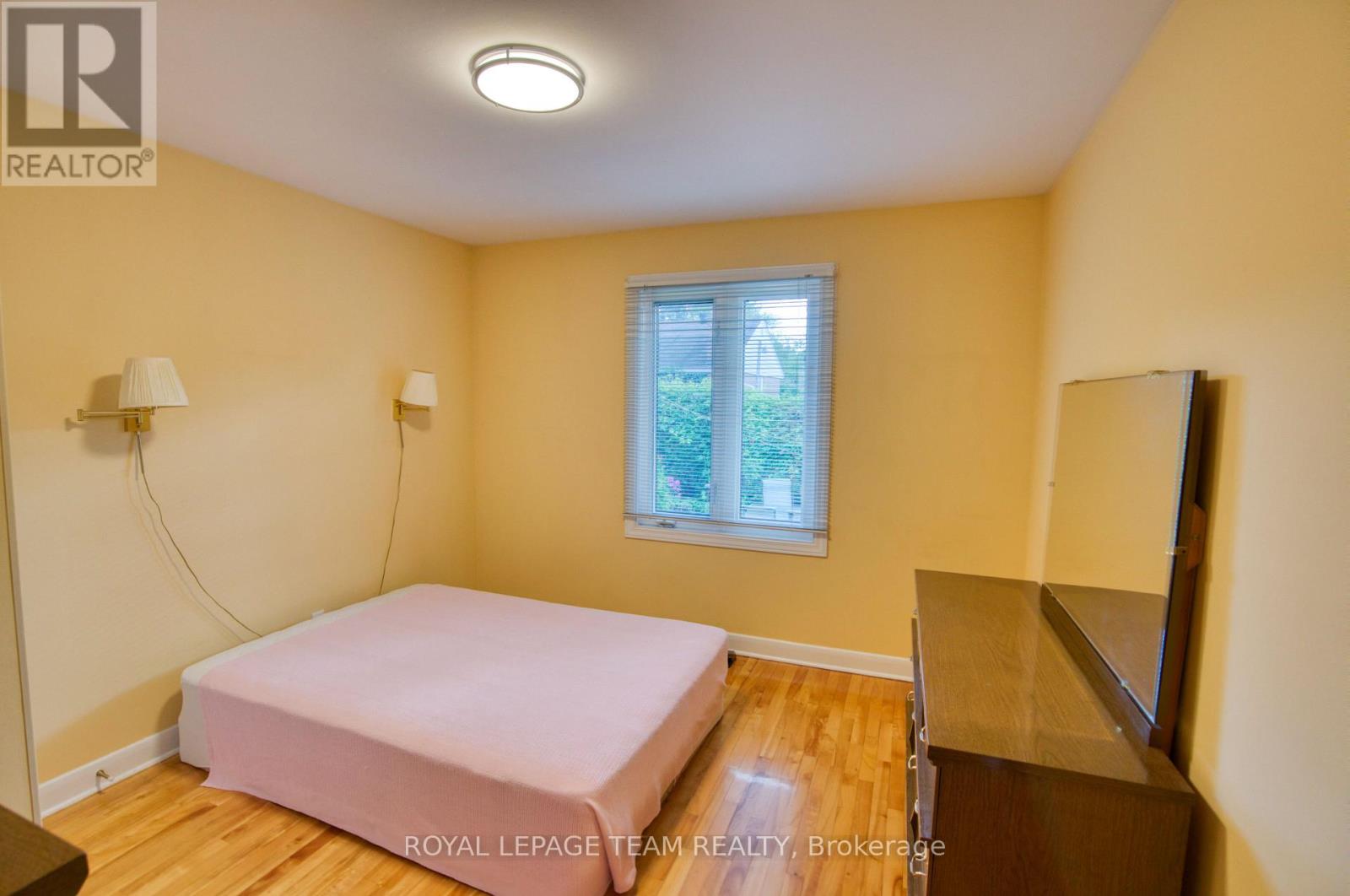 1072 Aldea Avenue, Ottawa, Ontario  K1H 8B9 - Photo 12 - X13706632