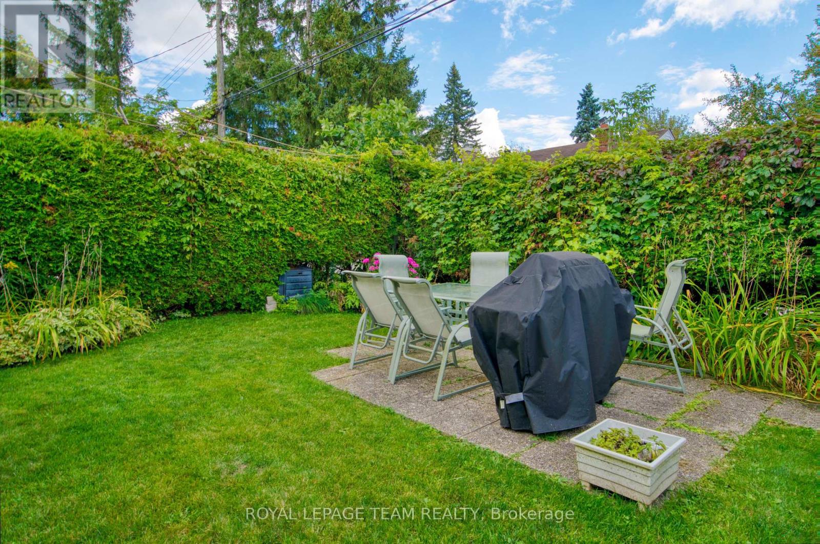 1072 Aldea Avenue, Ottawa, Ontario  K1H 8B9 - Photo 2 - X13706632