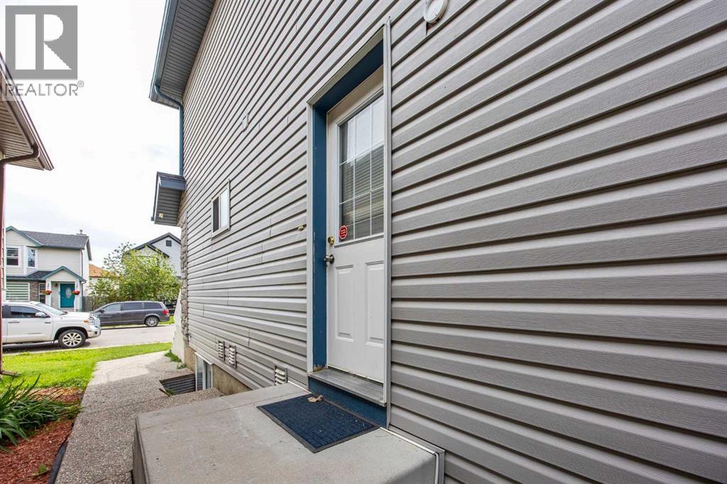 78 Tarington Place Ne, Calgary, Alberta  T3J 4X4 - Photo 6 - A2339542