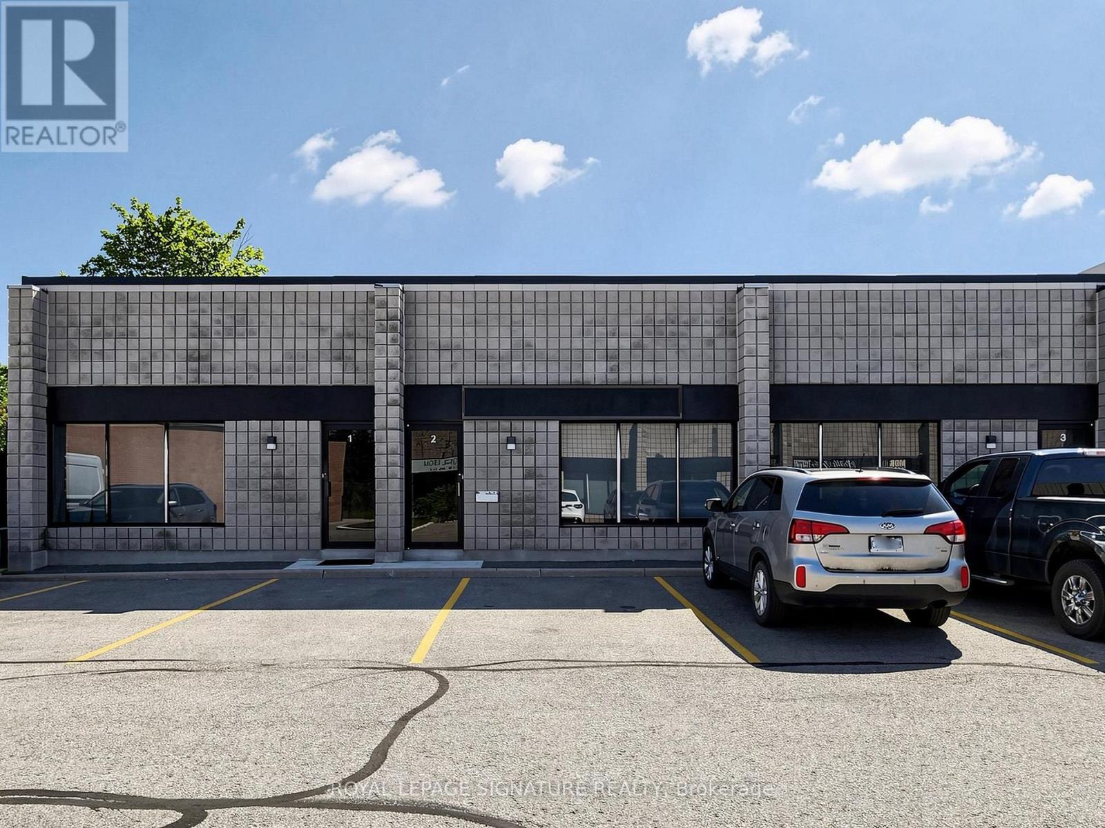 2 - 4 Vata Court, Aurora, Ontario L4G 4B6 - Photo 2 - N13706524