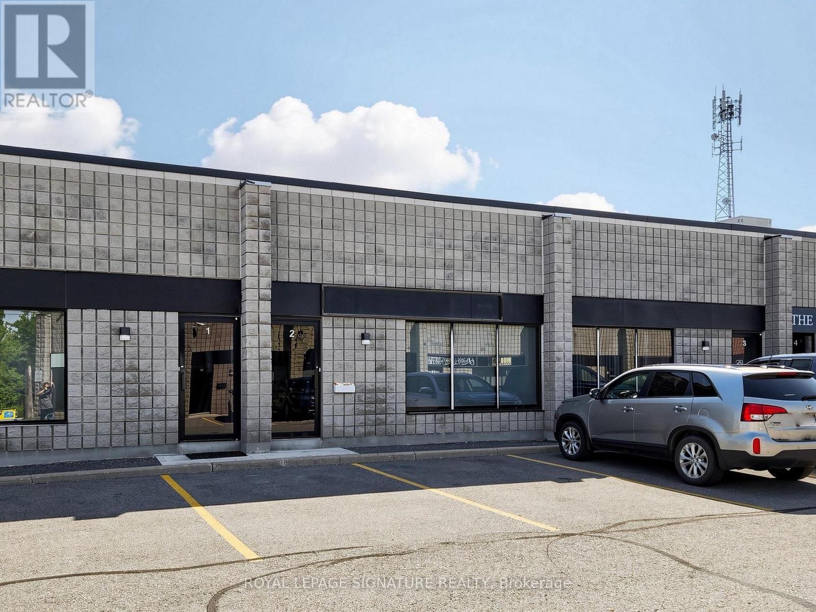 2 - 4 Vata Court, Aurora, Ontario L4G 4B6 - Photo 3 - N13706524