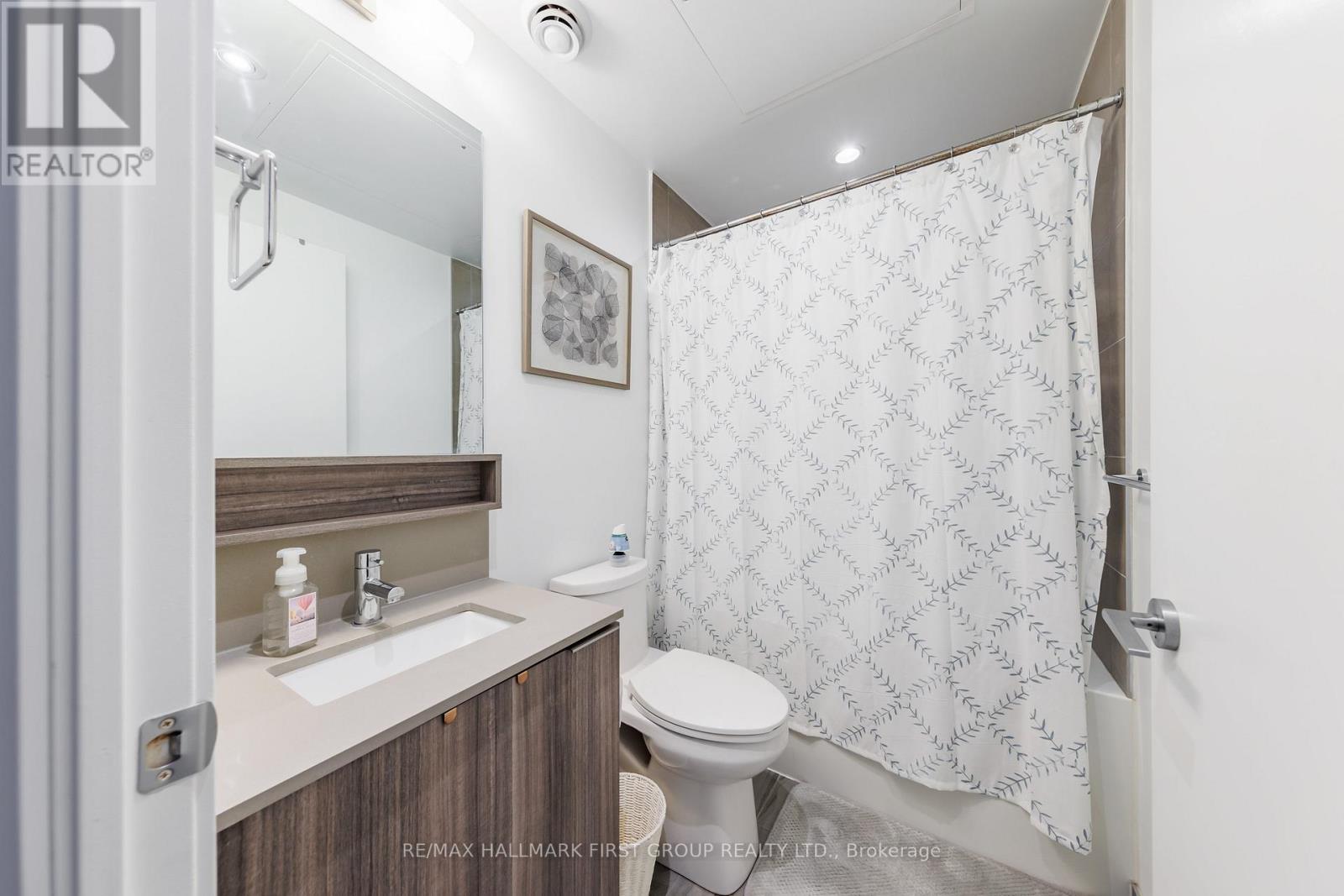 4912 - 5 Buttermill Avenue, Vaughan (Vaughan Corporate Centre), Ontario  L4K 0J5 - Photo 2 - N13706568