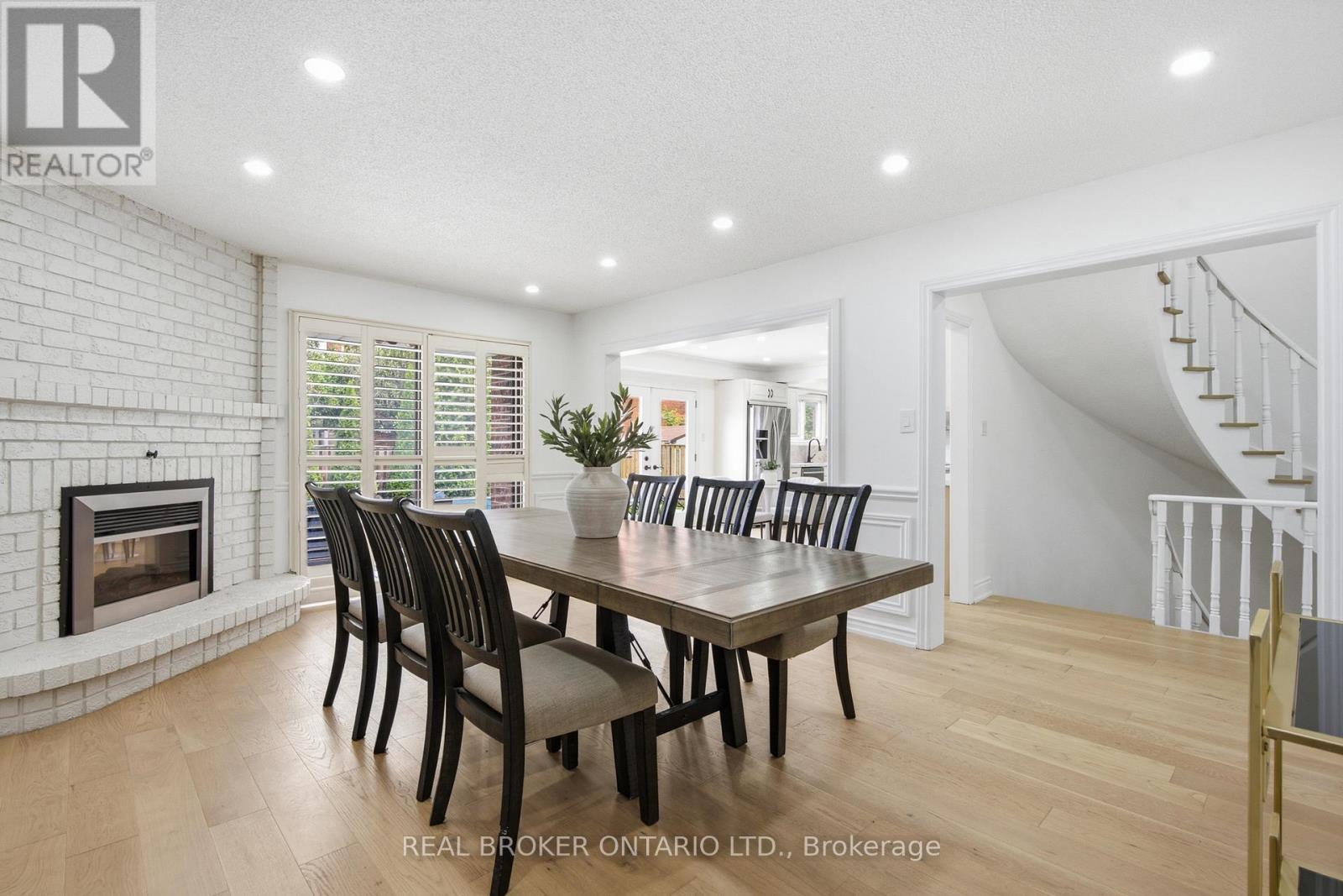 94 Roxana Avenue, Vaughan, Ontario  L4L 3Y8 - Photo 9 - N13706596